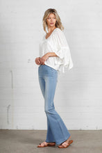 Load image into Gallery viewer, MID-RISE BANDED WIDER FLARE JEANS