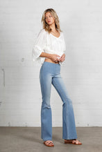 Load image into Gallery viewer, MID-RISE BANDED WIDER FLARE JEANS