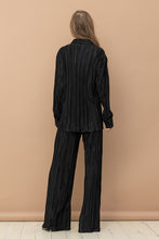 Load image into Gallery viewer, Pleated Blouse Pants Set