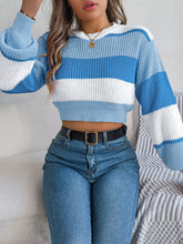 Load image into Gallery viewer, Color Block Round Neck Cropped Sweater