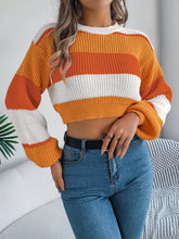 Load image into Gallery viewer, Color Block Round Neck Cropped Sweater