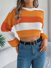 Load image into Gallery viewer, Color Block Round Neck Cropped Sweater