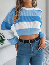 Load image into Gallery viewer, Color Block Round Neck Cropped Sweater